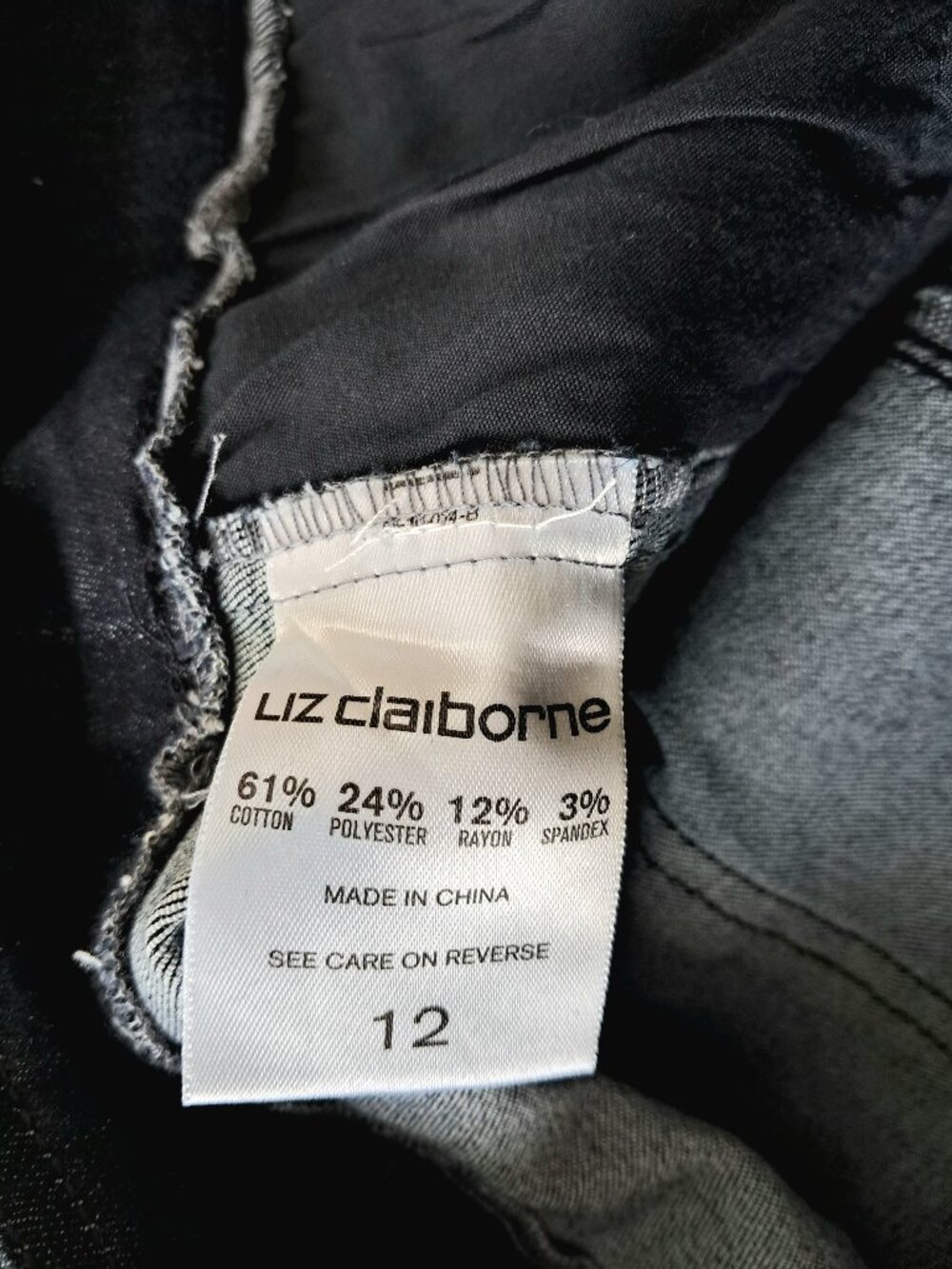 TWO Pairs Liz Claiborne COMFORT STRETCH Classic Shorts Size 12 NWT - Picture 13 of 13